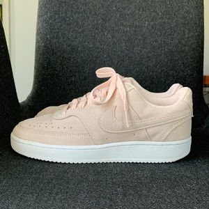 Nike Court Vision Low - DHO253 Size 7.5 Like New!